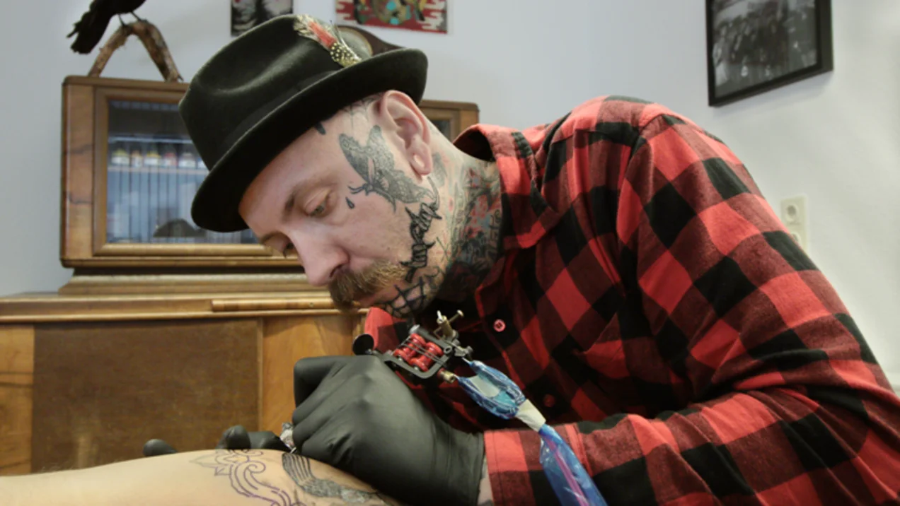 Advanced photography course - tattoos