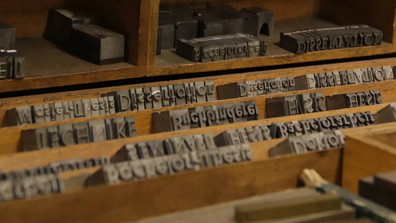 Essay: Die tägliche Arbeit eines Buchbinders