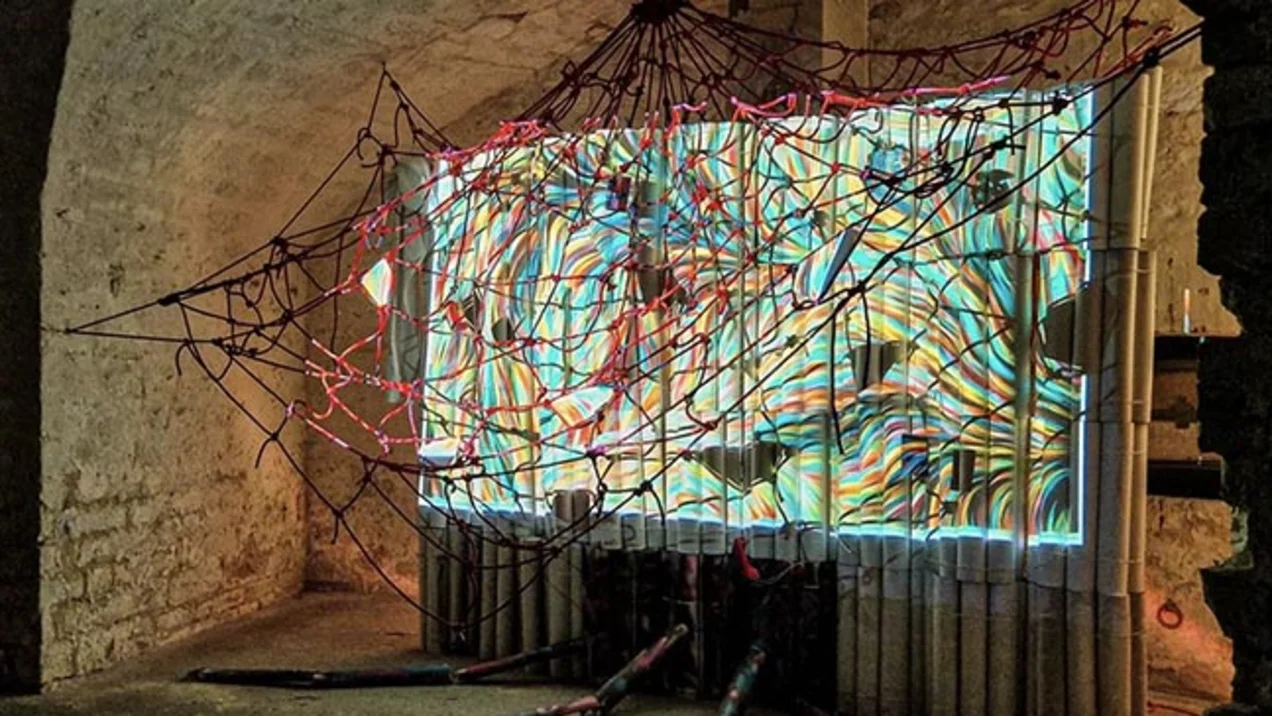 Interactive gesture art project