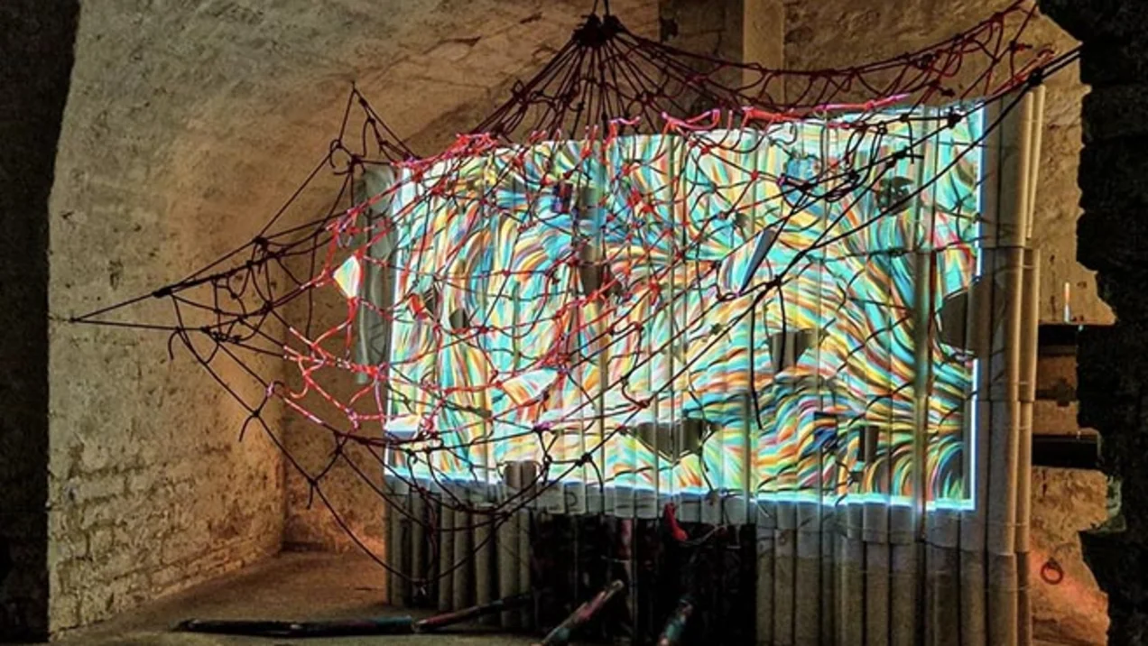 Interactive gesture art project